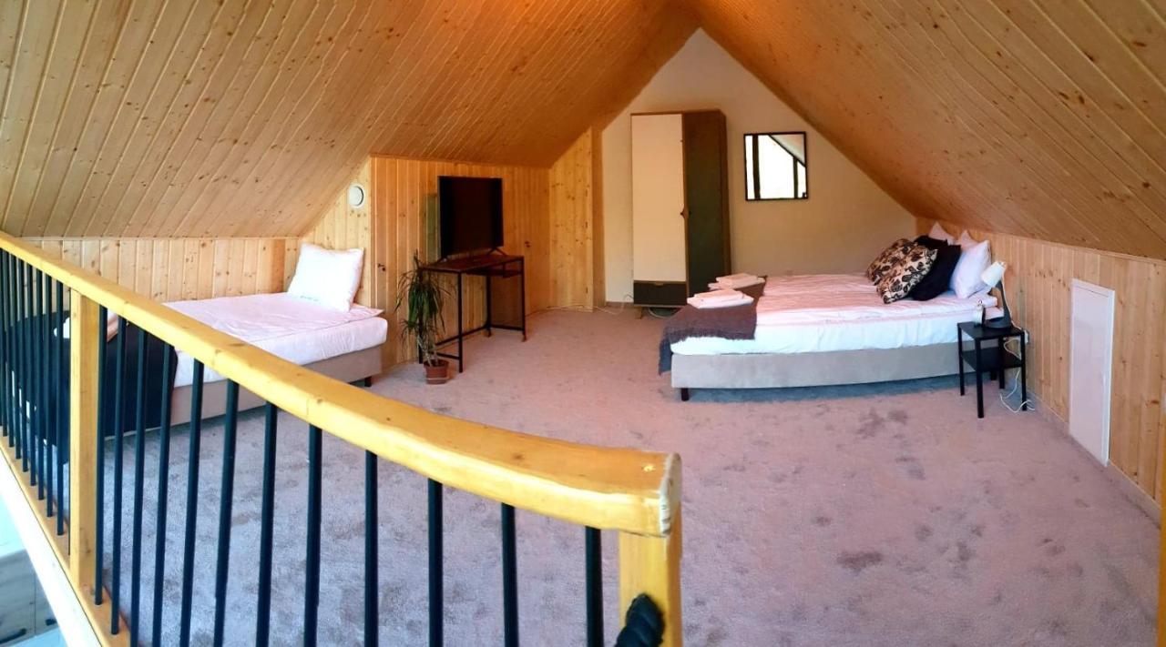 Hotel Bursztynowy Jozefow na Wisla Eksteriør bilde